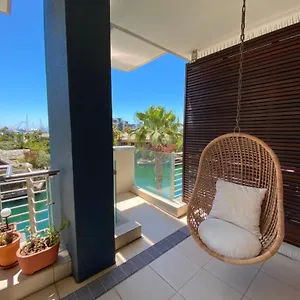 Mountain Marina Luxury , Cape Town South Africa